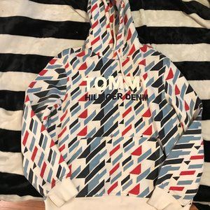 tommy hilfiger pull over hoodie